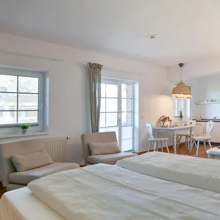 Am Gutspark Drankse Heiderose درانسكي